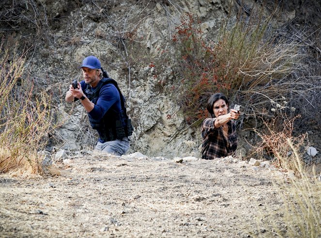 NCIS: Los Angeles - Farkasok földje - Filmfotók - Eric Christian Olsen, Daniela Ruah