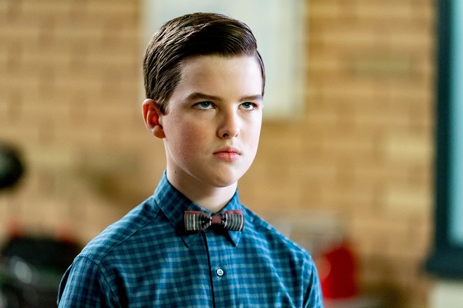 Young Sheldon - Season 5 - An Introduction to Engineering and a Glob of Hair Gel - Photos - Iain Armitage