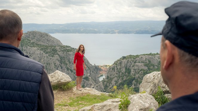Der Kroatien-Krimi - Season 6 - Tod im roten Kleid - Filmfotos - Riccardo Campione