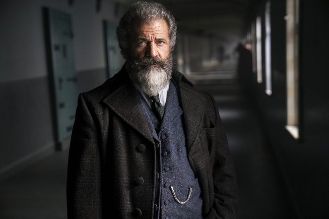 The Professor and the Madman - Promo - Mel Gibson