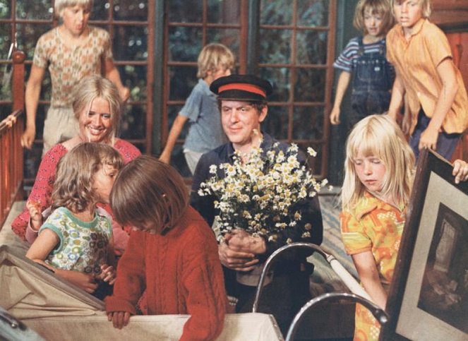 Familien med de 100 børn - Filmfotók - Lisbet Lundquist, Claus Nissen