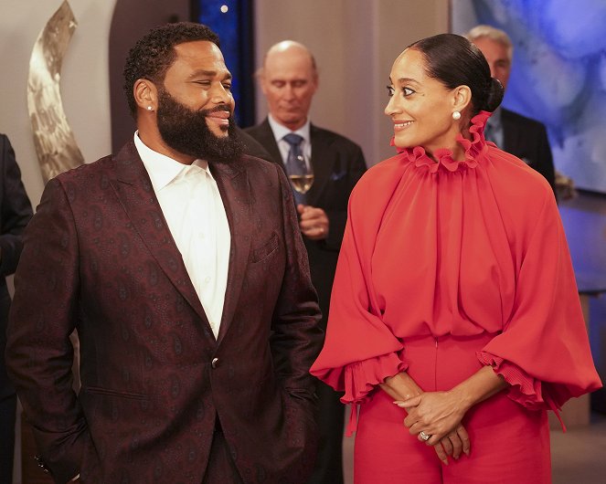 Black-ish - Season 8 - That's What Friends Are For - Van film - Anthony Anderson, Tracee Ellis Ross