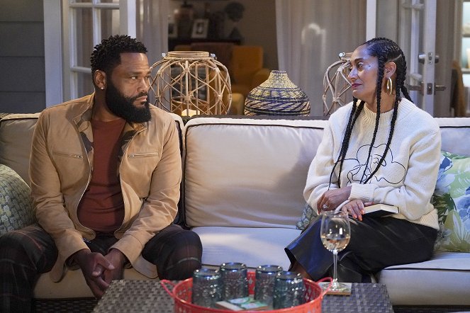 Black-ish - Season 8 - The Natural - Photos - Anthony Anderson, Tracee Ellis Ross