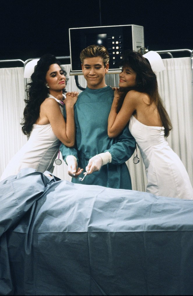 Saved by the Bell - From Nurse to Worse - Van film