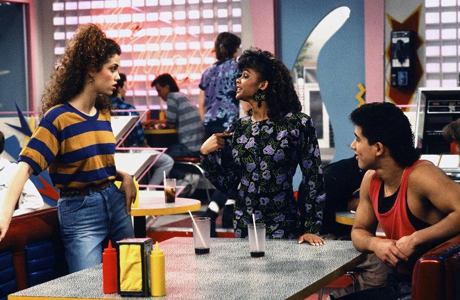 Saved by the Bell - Season 2 - From Nurse to Worse - Photos