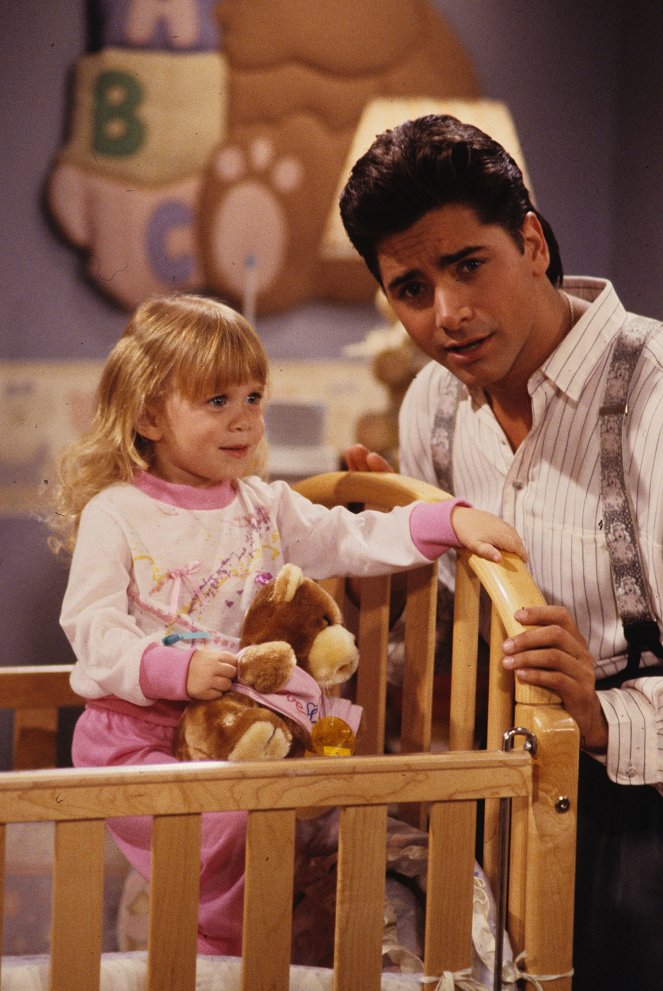 Full House - Breaking Up Is Hard to Do (in 22 Minutes) - Photos