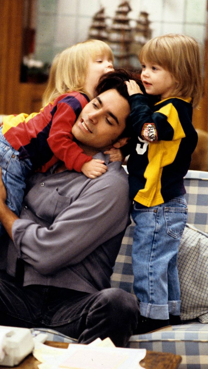 Full House - Season 7 - Another Opening, Another No Show - Photos