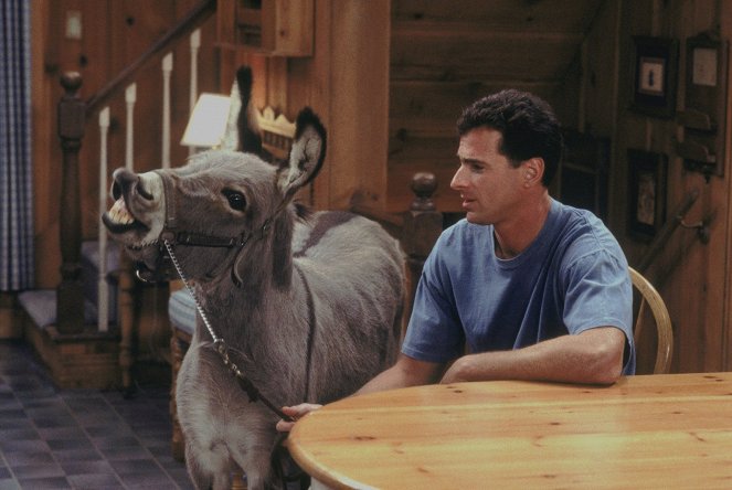 Full House - Season 8 - Ein Esel im Haus - Filmfotos - John Stamos