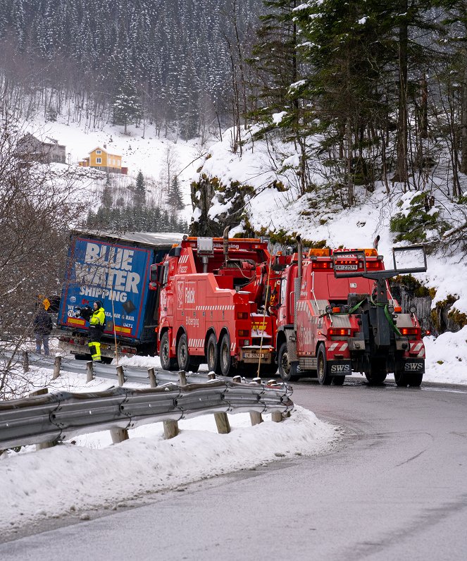 Ice Road Rescue: Highway Havoc! - De la película