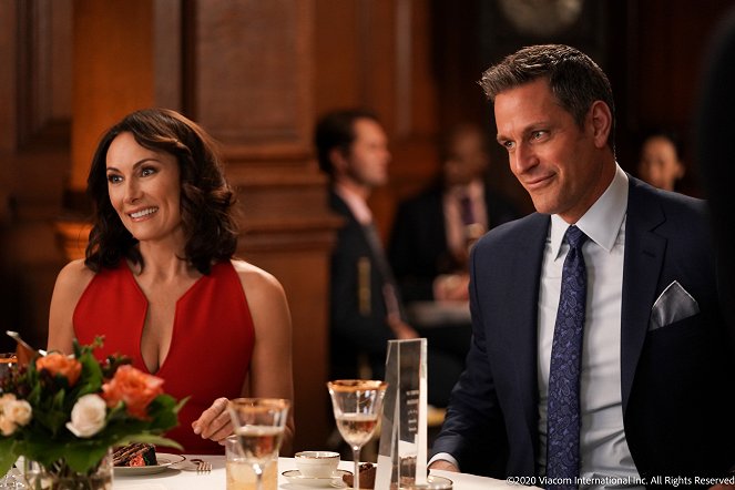 Younger - The Baroness - Van film - Laura Benanti, Peter Hermann