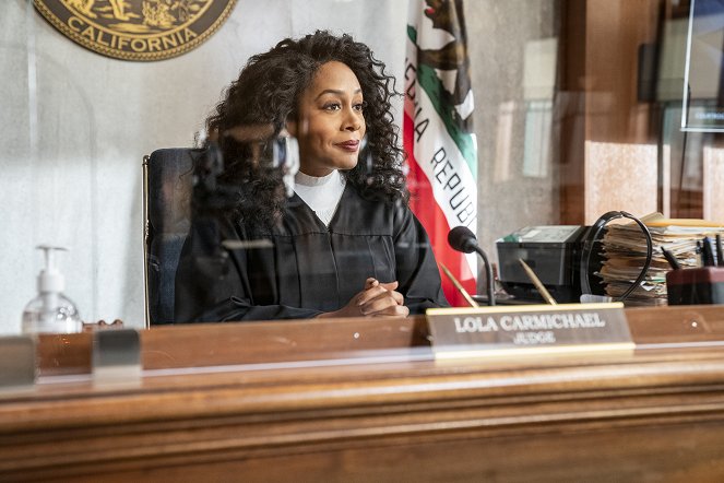 Bírónő, kérem! - Season 2 - Emelt fővel - Filmfotók