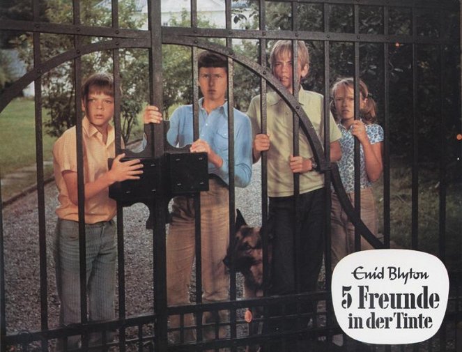 Famous Five Get in Trouble - Lobby Cards - Kristian Paaschburg, Astrid Villaume, Mads Rahbek, Sanne Knudsen