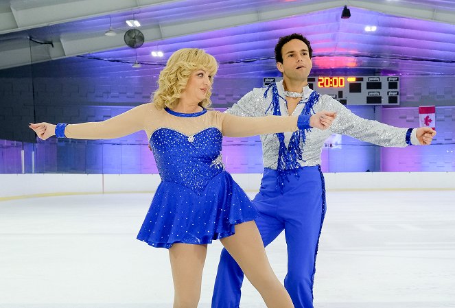 The Goldbergs - Season 9 - The Kissing Bandits - Photos