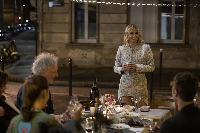 Emily in Paris - Season 2 - Bon Anniversaire ! - Z filmu - Camille Razat