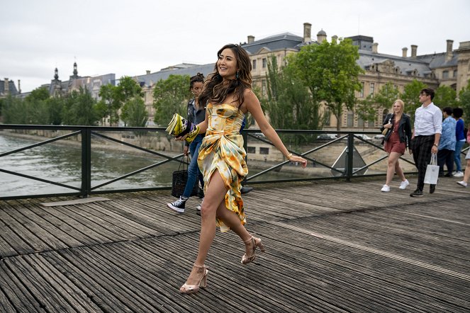 Emily in Paris - Season 2 - Photos - Ashley Park