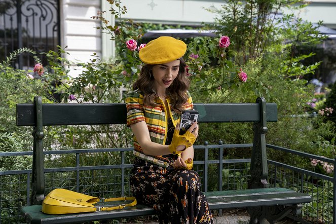 Emily in Paris - Season 2 - Scents & Sensibility - Photos - Lily Collins