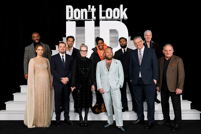 Don't Look Up - Events - "Don't Look Up" World Premiere at Jazz at Lincoln Center on December 05, 2021 in New York City - Tyler Perry, Jennifer Lawrence, Leonardo DiCaprio, Tomer Sisley, Meryl Streep, Jonah Hill, Kid Cudi, Himesh Patel, Adam McKay, Ron Perlman, Paul Guilfoyle