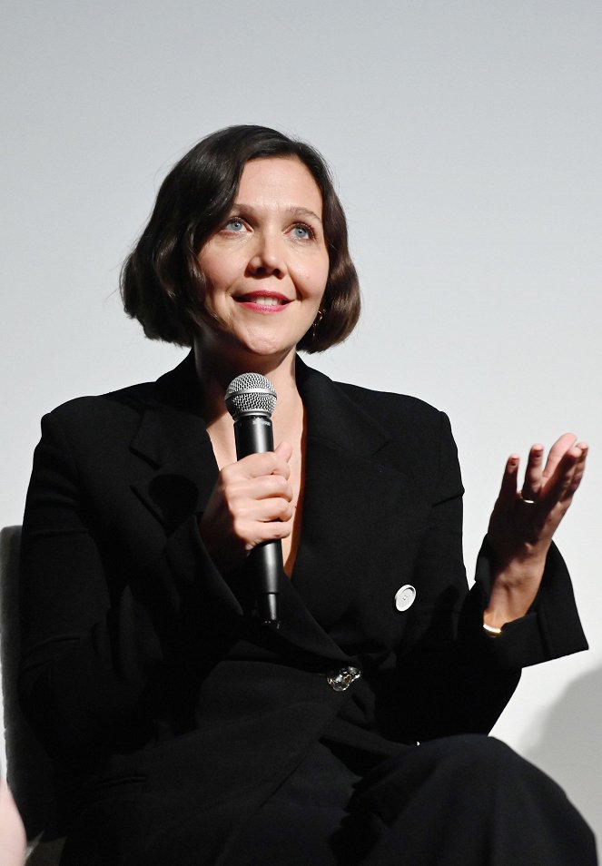 The Lost Daughter - Events - "The Lost Daughter" NYC Tastemaker Screening at Crosby Hotel on September 30, 2021 in New York City - Maggie Gyllenhaal