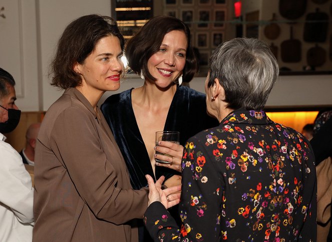 Frau im Dunkeln - Veranstaltungen - Netflix's "The Lost Daughter" reception during the 59th New York Film Festival at Altro Paradiso - Maggie Gyllenhaal