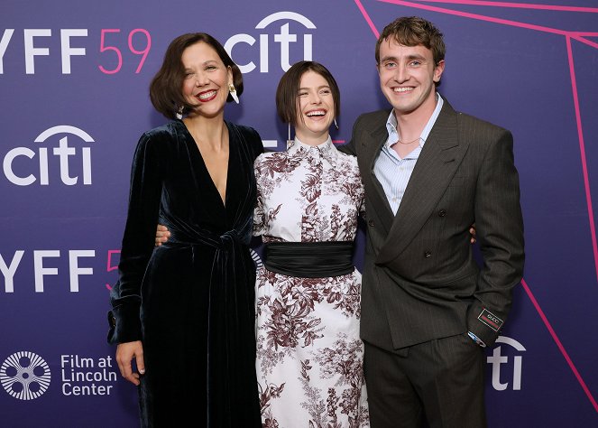 Córka - Z imprez - "The Lost Daughter" premiere during the 59th New York Film Festival at Alice Tully Hall on September 29, 2021 in New York City - Maggie Gyllenhaal, Jessie Buckley, Paul Mescal