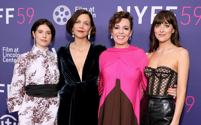 The Lost Daughter - Evenementen - "The Lost Daughter" premiere during the 59th New York Film Festival at Alice Tully Hall on September 29, 2021 in New York City - Jessie Buckley, Maggie Gyllenhaal, Olivia Colman, Dakota Johnson