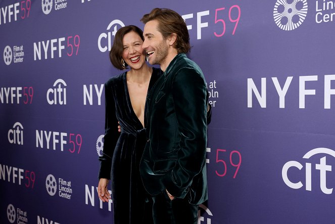 The Lost Daughter - Rendezvények - "The Lost Daughter" premiere during the 59th New York Film Festival at Alice Tully Hall on September 29, 2021 in New York City - Maggie Gyllenhaal, Jake Gyllenhaal