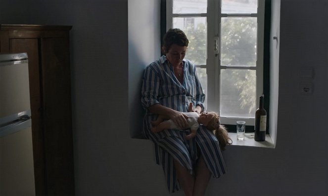 La hija oscura - De la película - Olivia Colman