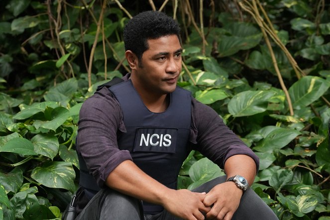 Agenci NCIS: Hawaje - Season 1 - Spies, Part 2 - Z filmu - Beulah Koale