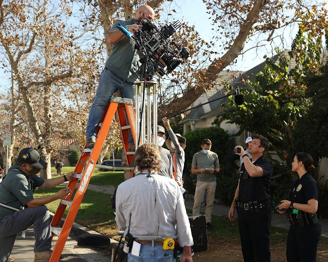 The Rookie - Les Trois Quêtes - Tournage - Nathan Fillion