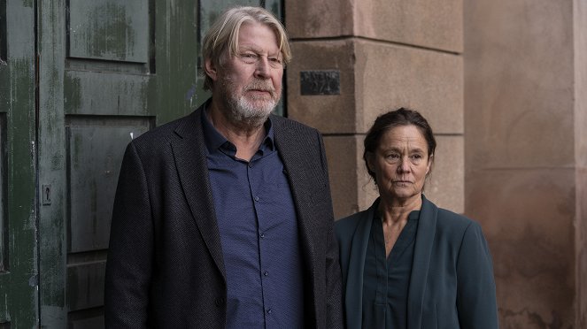 Případ: Ponorka - Z filmu - Rolf Lassgård, Pernilla August