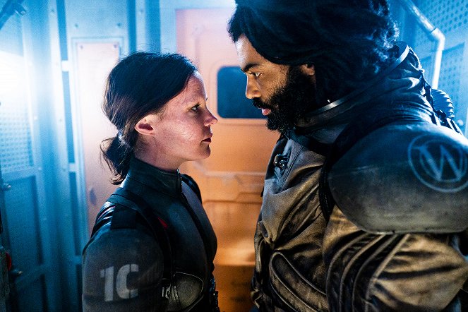 Snowpiercer - The Tortoise and the Hare - Photos