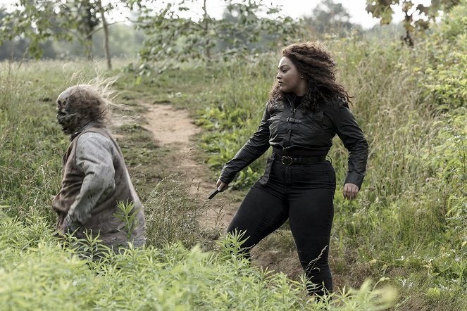 The Walking Dead: World Beyond - The Last Light - Photos - Aliyah Royale