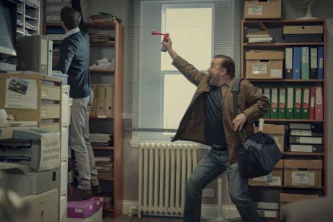 Po životě - Série 3 - Epizoda 4 - Z filmu - Ricky Gervais