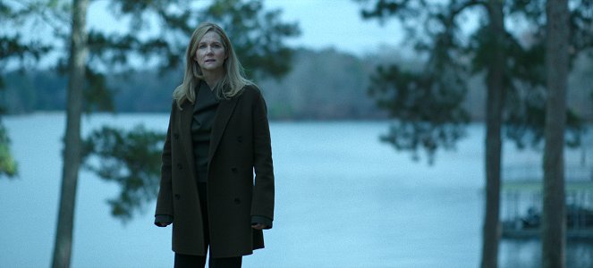 Ozark - Let the Great World Spin - Photos - Laura Linney