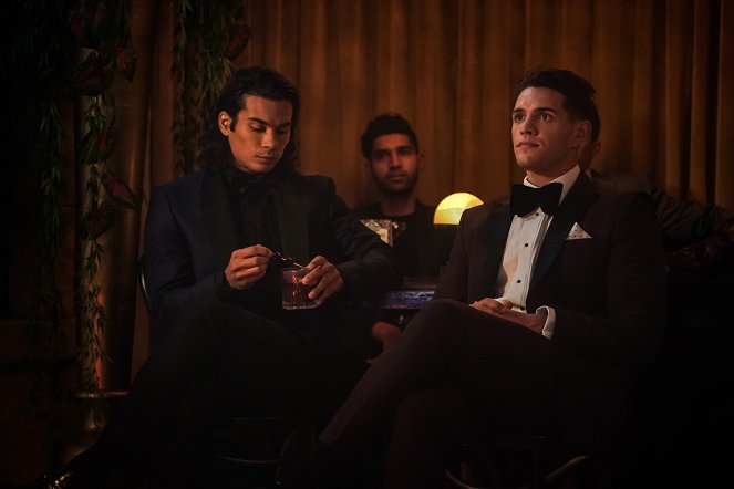 Riverdale - Chapter Ninety-Eight: Mr. Cypher - Photos - Drew Ray Tanner, Casey Cott