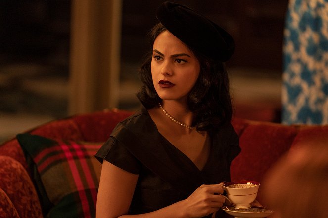 Riverdale - Chapter Ninety-Nine: The Witching Hour(s) - Filmfotók - Camila Mendes