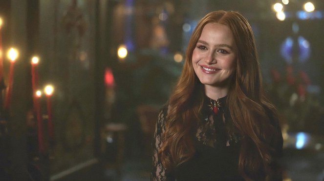 Riverdale - Chapter Ninety-Nine: The Witching Hour(s) - Filmfotók - Madelaine Petsch