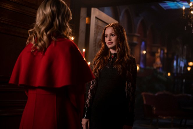 Riverdale - Chapter Ninety-Nine: The Witching Hour(s) - Filmfotók - Madelaine Petsch