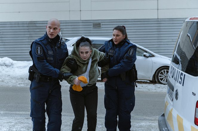 Roba - Season 5 - Huolihetki - Z filmu - Riku Nieminen, Annika Aapalahti