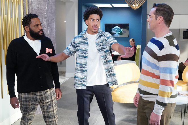 Black-ish - Sneakers by the Dozen - Making of - Anthony Anderson, Marcus Scribner, Jeff Meacham
