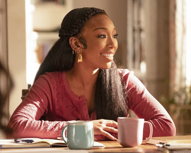 Queens - Let the Past Be the Past - Film - Brandy Norwood