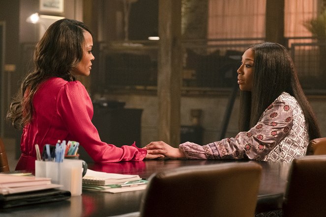 Queens - Let the Past Be the Past - Film - Robin Givens, Brandy Norwood