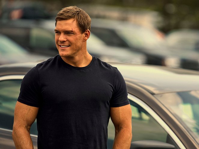 Reacher - Pełna łyżka - Z filmu - Alan Ritchson