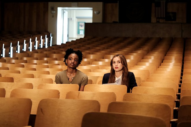Euphoria - Season 2 - You Who Cannot See, Think of Those Who Can - Photos - Veronica S. Taylor, Maude Apatow