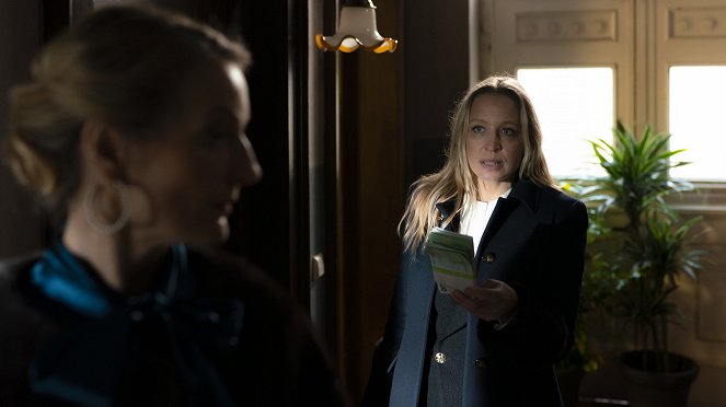 Tatort - Season 53 - Kehraus - Photos - Nina Proll