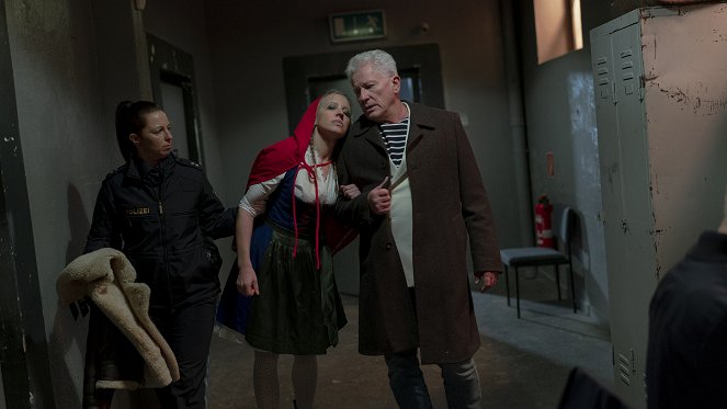 Tatort - Season 53 - Kehraus - Photos - Nina Proll, Miroslav Nemec