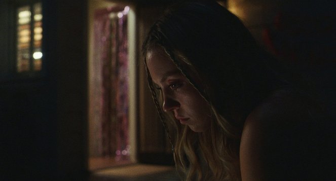 Euphoria - You Who Cannot See, Think of Those Who Can - De la película - Sydney Sweeney