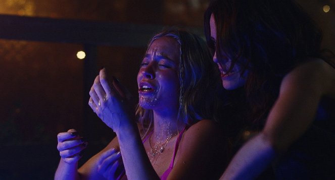 Euphoria - You Who Cannot See, Think of Those Who Can - Photos - Sydney Sweeney, Alanna Ubach