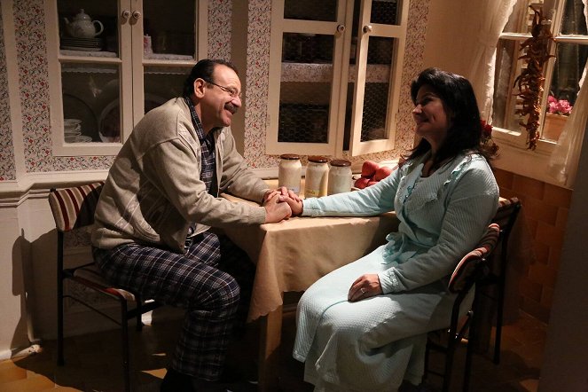 Üç Kız Kardeş - Season 1 - Kuvat kuvauksista - Reha Özcan, İclal Aydın