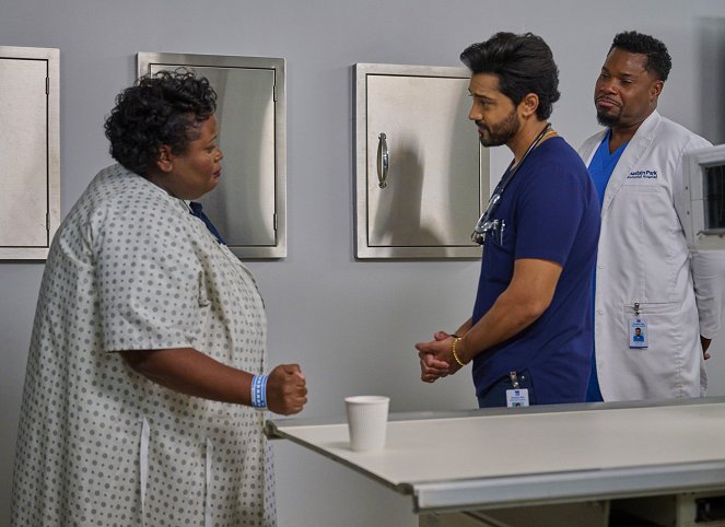 The Resident - Now You See Me - Photos - Manish Dayal, Malcolm-Jamal Warner